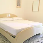 Nyaraló Mazzi *